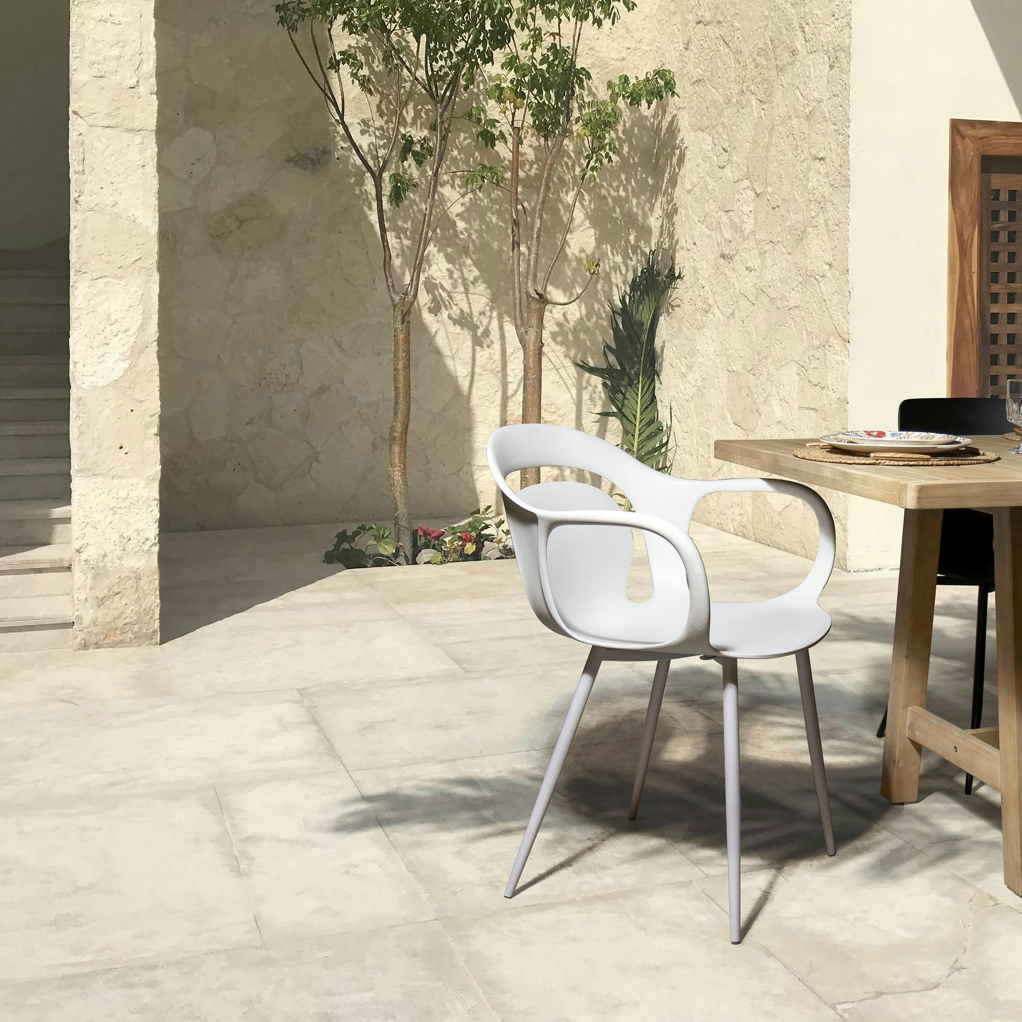 ALAN - Lot de 4 fauteuils de table extérieur en polypropylène blanc mat