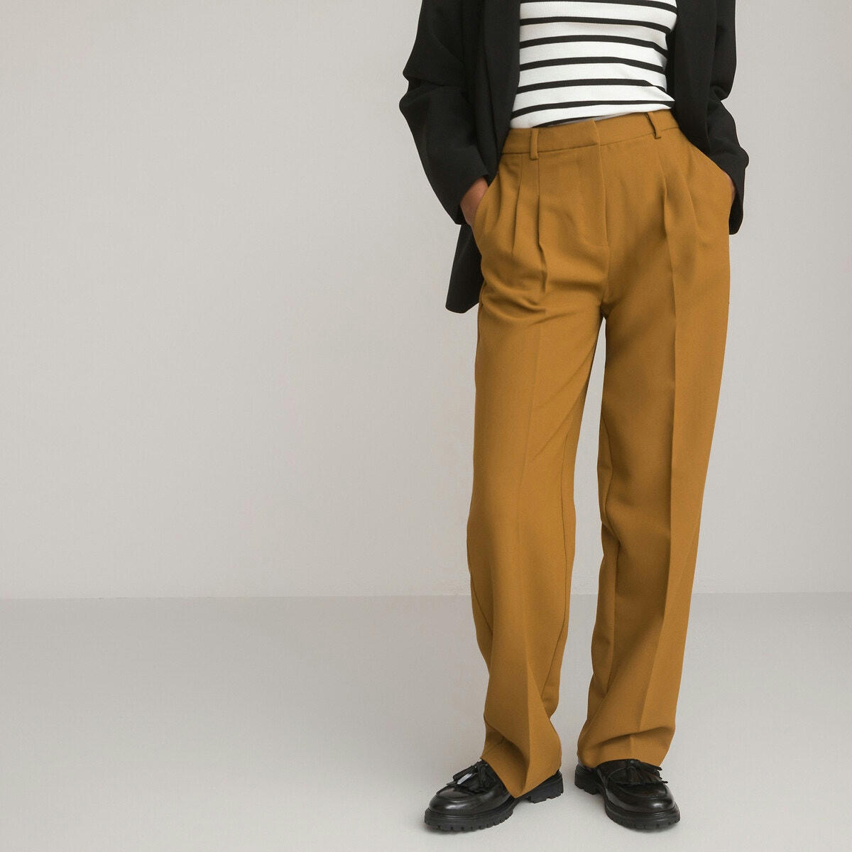 Pantalon droit à pinces