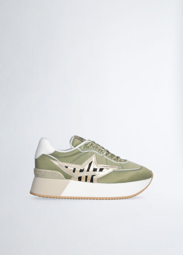 Sneakers platform