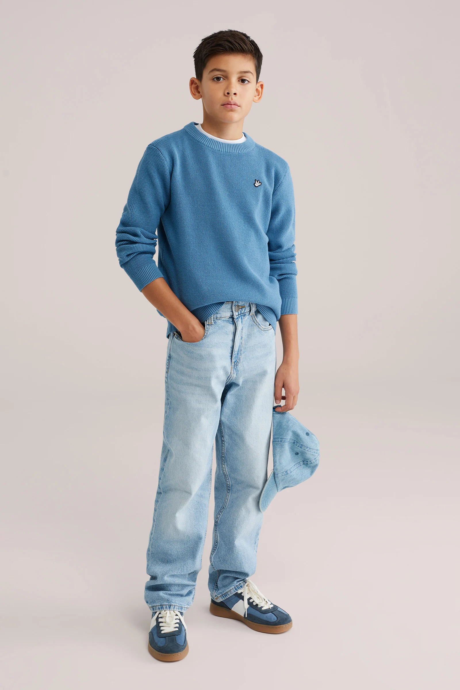 Jongens gebreide trui met structuur en embroidery