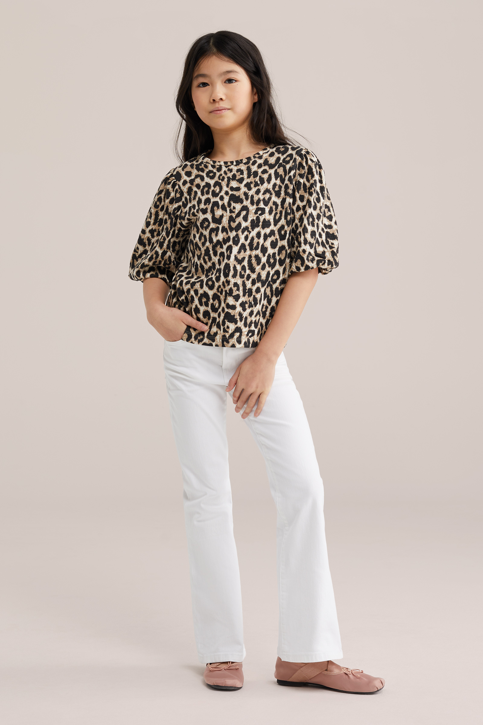 Meisjes seersucker top met embroideries en stretch
