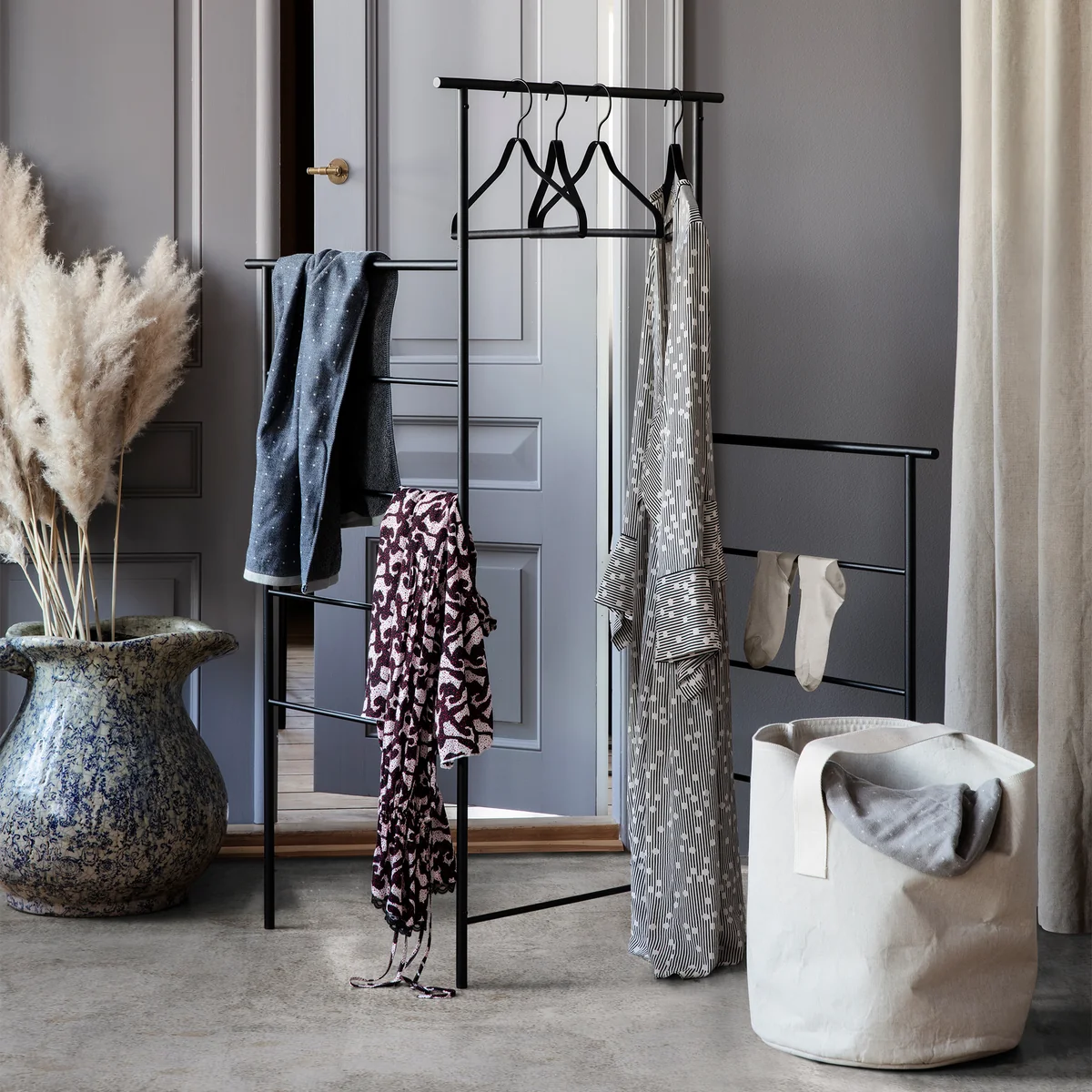 Ferm Living - Dora Kleiderständer