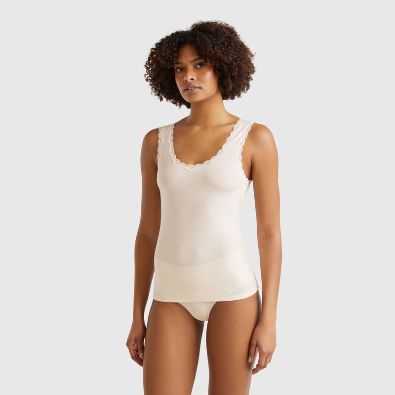 Modal tank top with lace