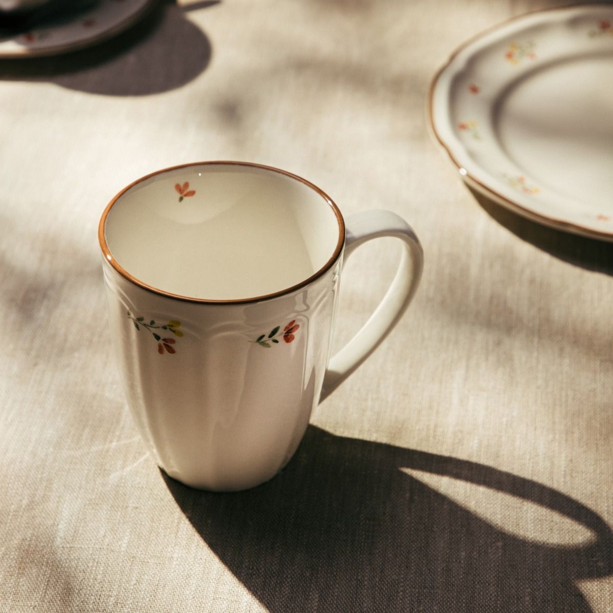 Kubek GRETA z kwiatuszkami 0,35 l