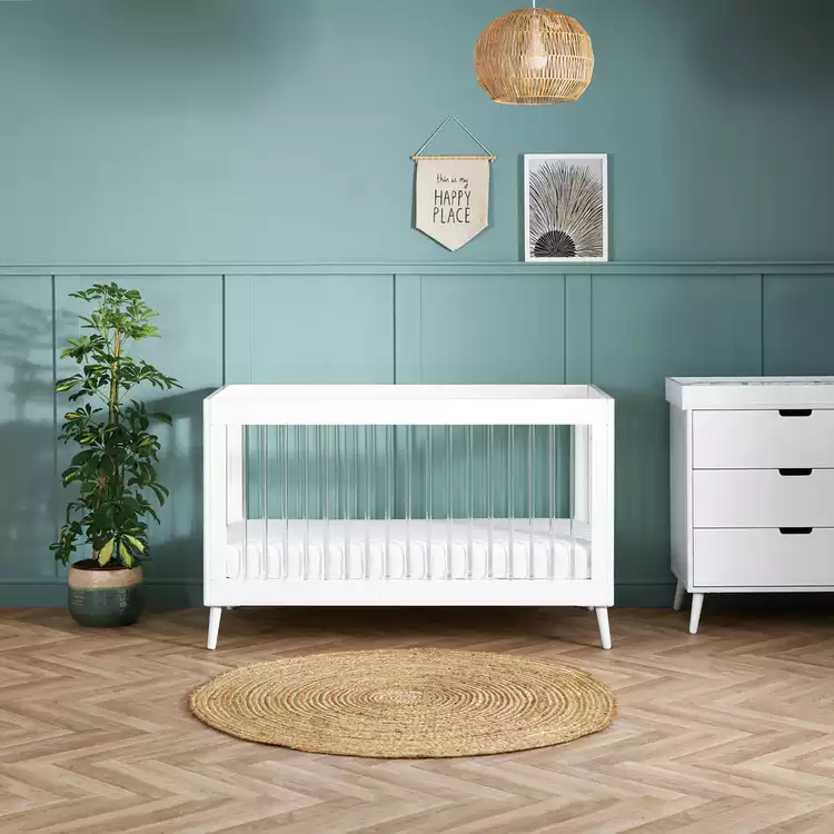Obaby?Maya Cot Bed - White with Acrylic