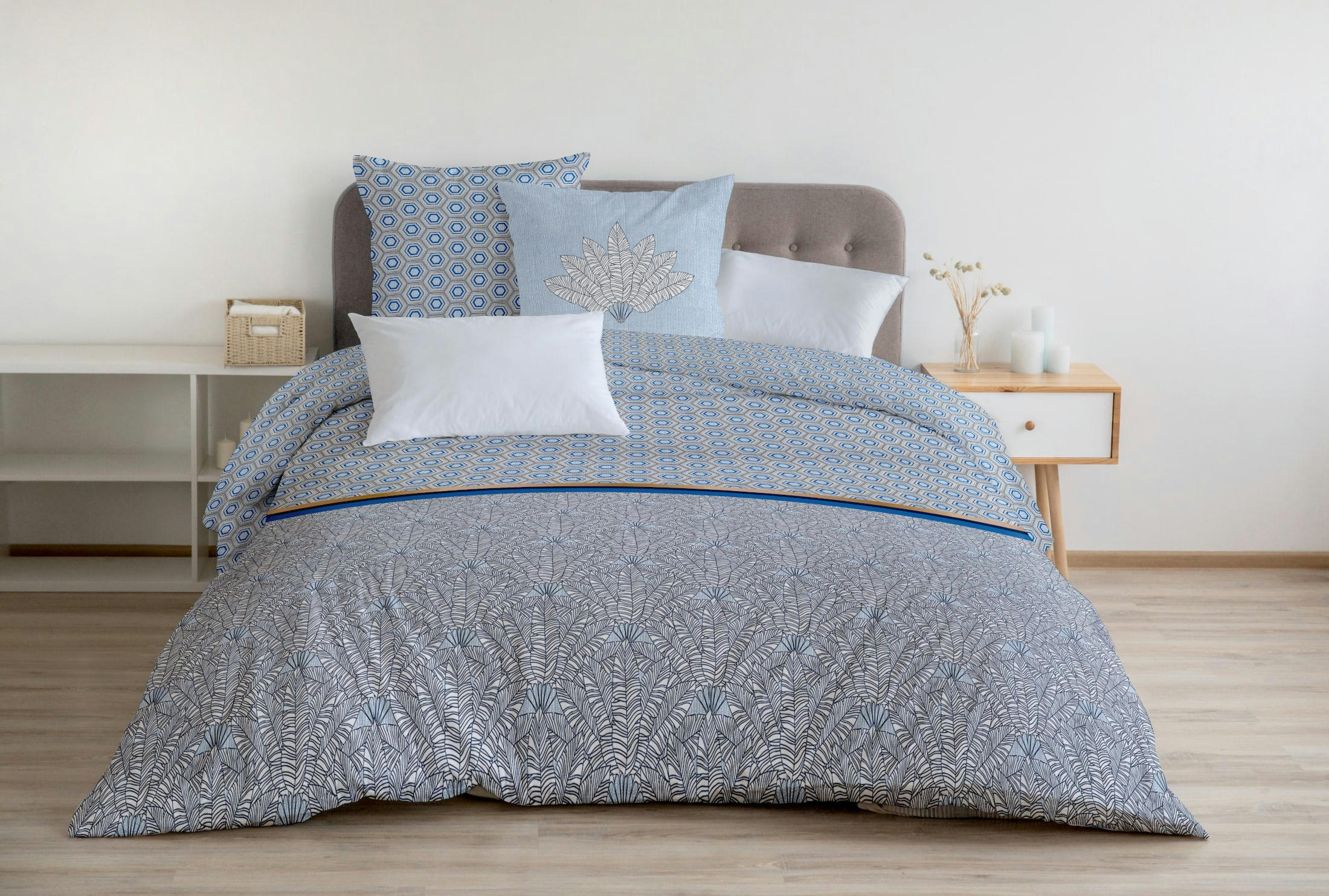 LOUXOR - Parure de Couette 100% Coton Bleu 240x260 cm