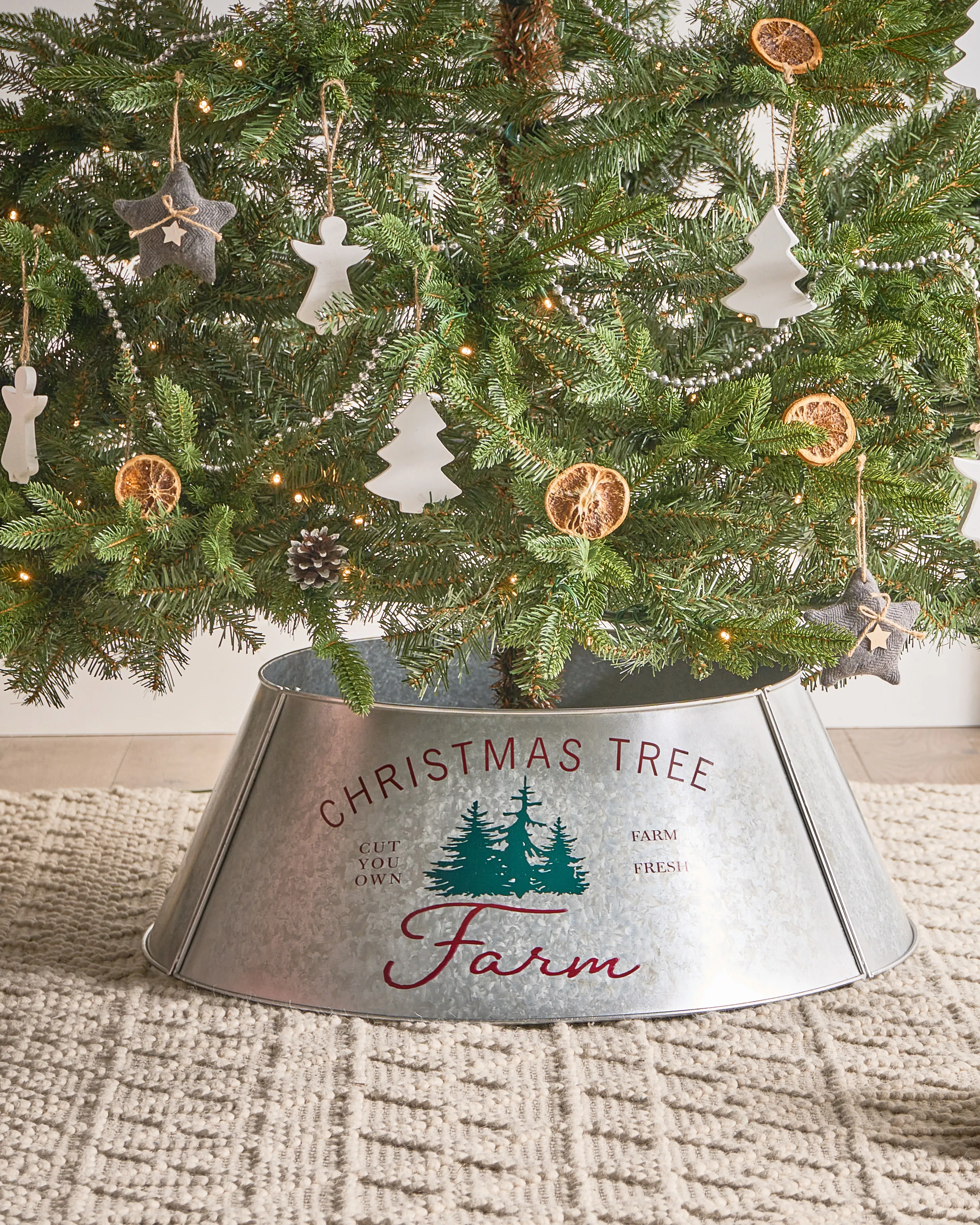 Christmas Tree Collar ROVANIEMI Iron Silver 65 cm
