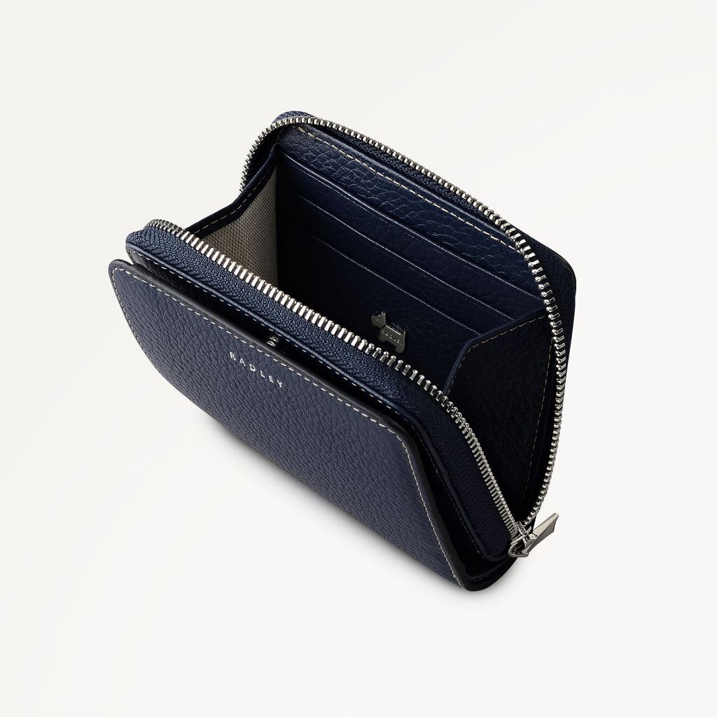 Dukes Place - Medium Zip Around Purse