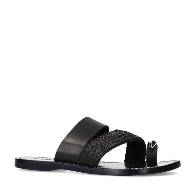 Zwarte leren slippers met zilverkleurig detail