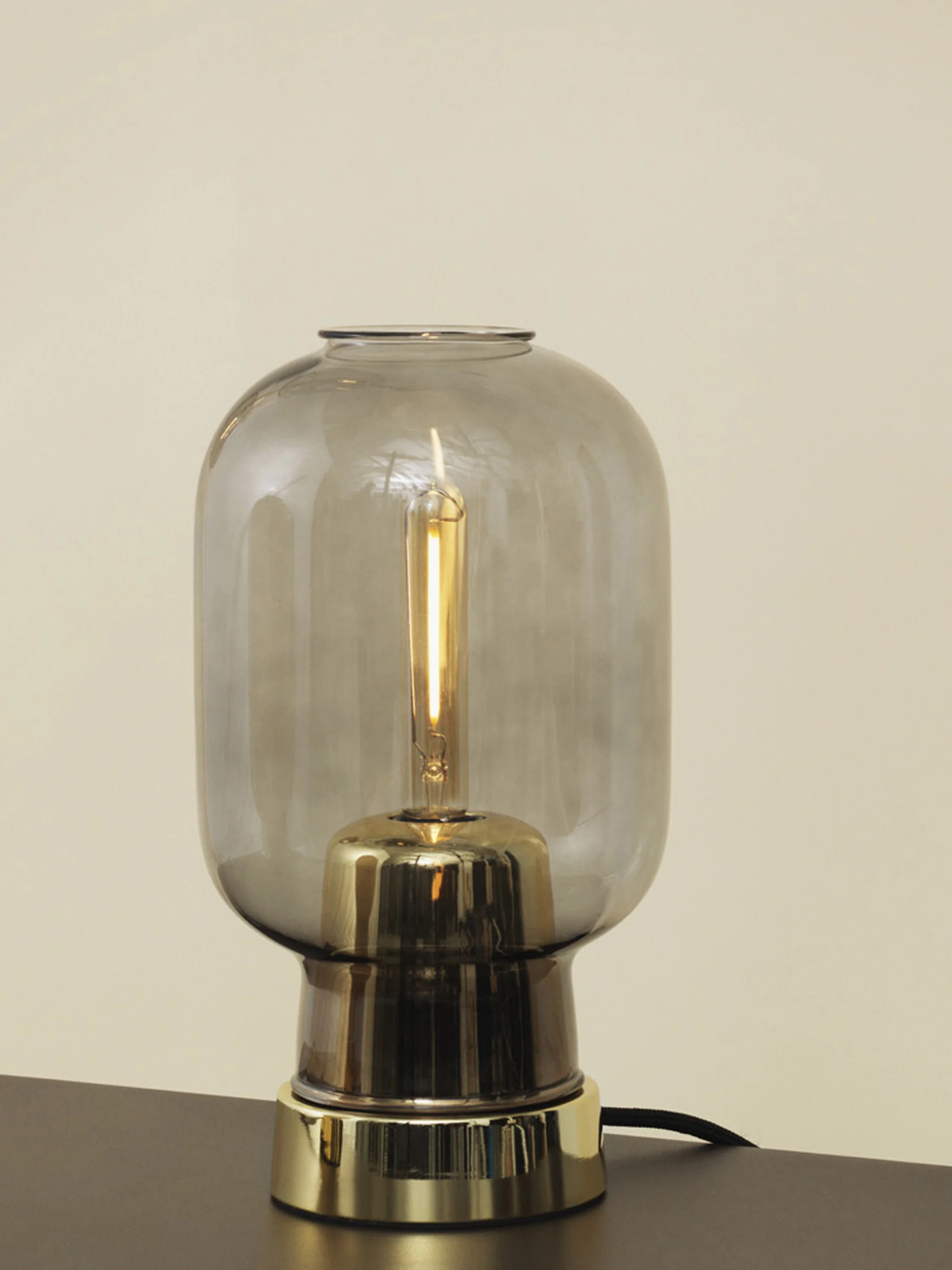 Kleine Tischlampe Amp