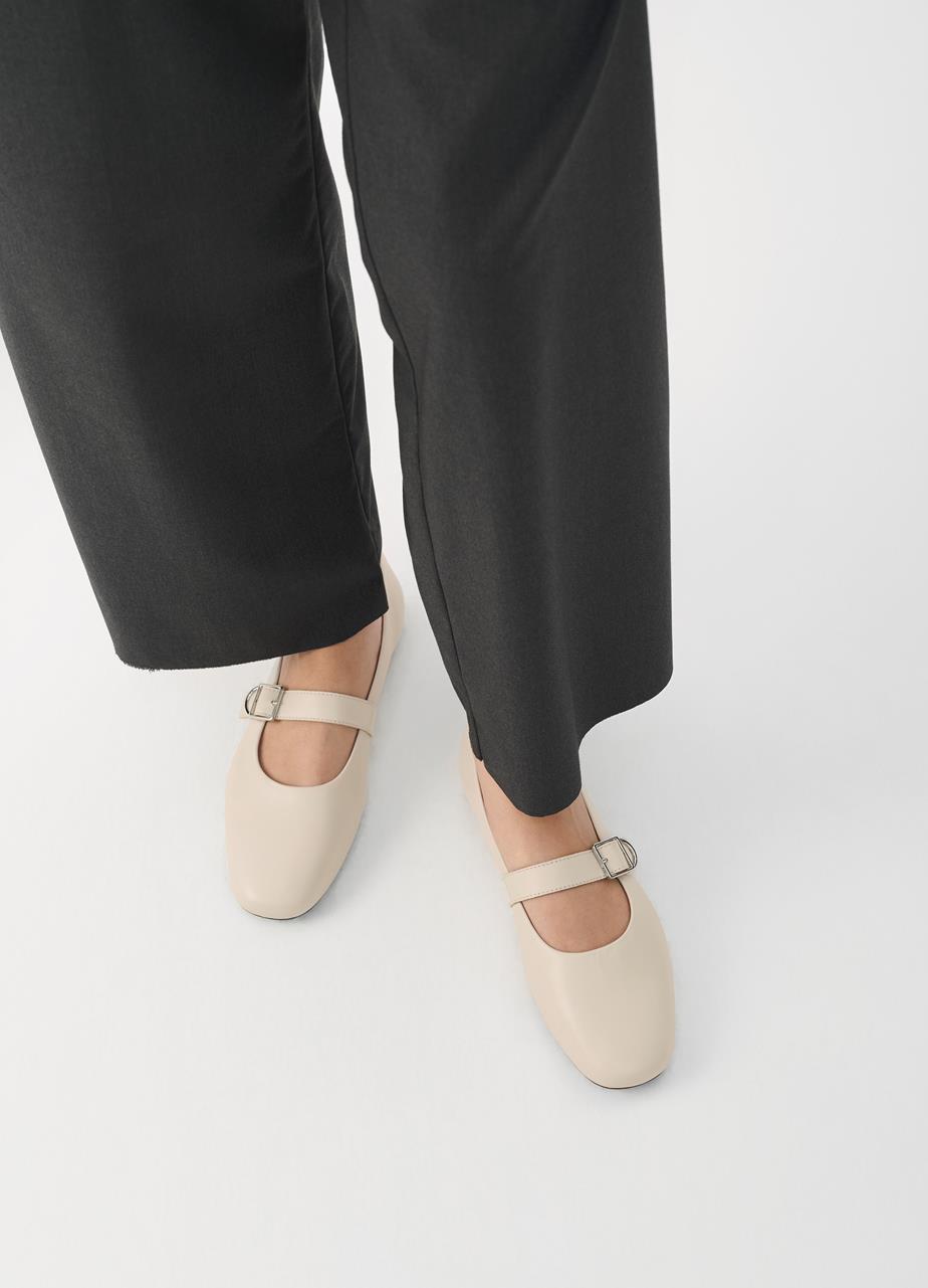 Jolin Ballet Flats