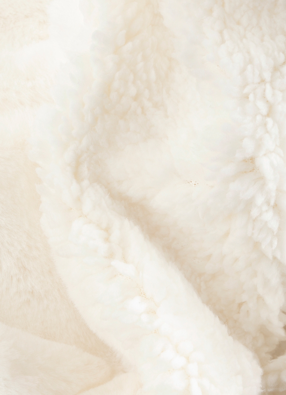 PLAID EN FAUSSE FOURRURE IVOIRE