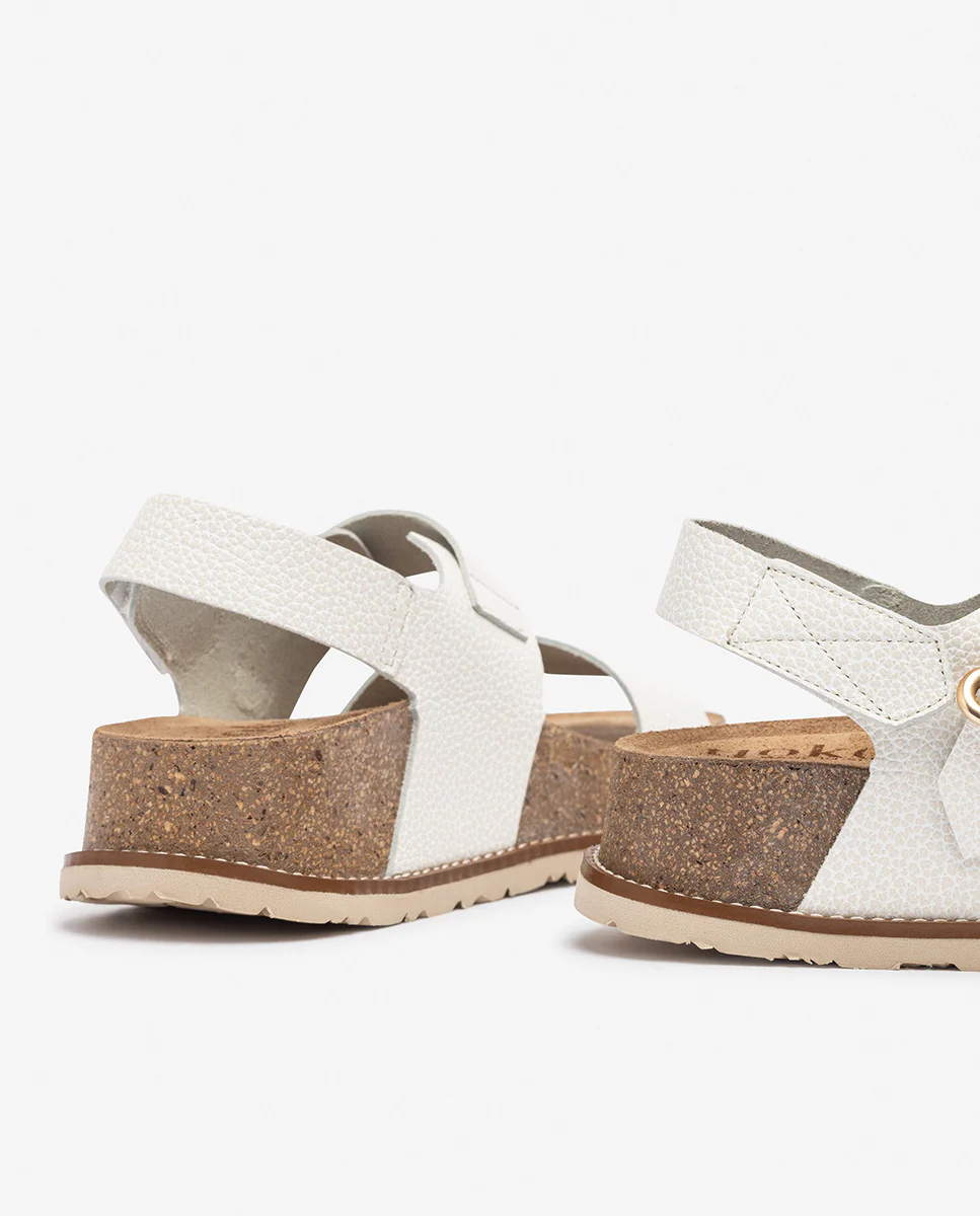 Sandalia de plataforma OCA-254 blanco