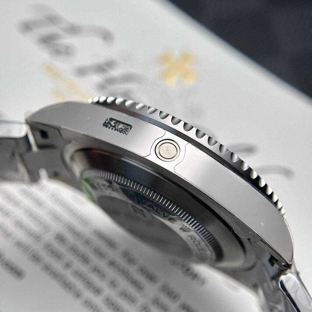 Rolex Sea-Dweller 126600 904L Steel Black Dial 43mm Oyster Super Clone