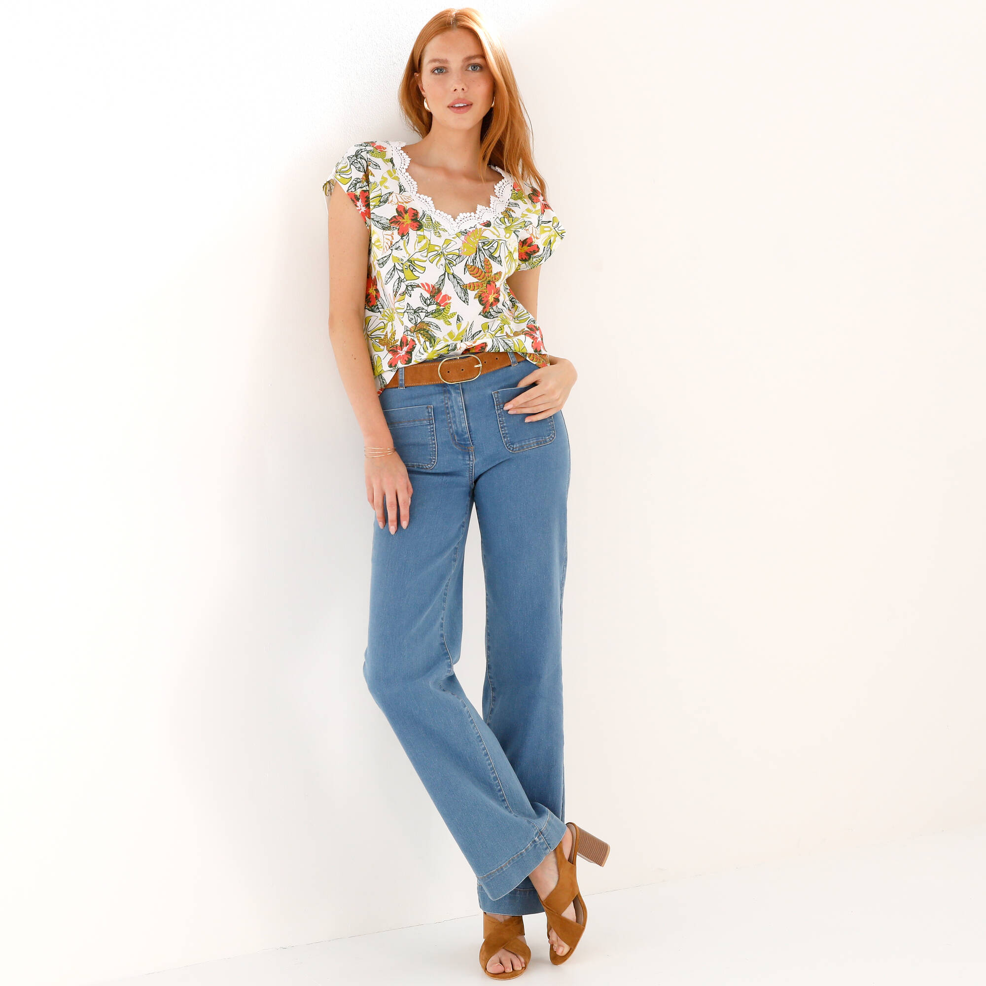 T-shirt imprimé, col V macramé