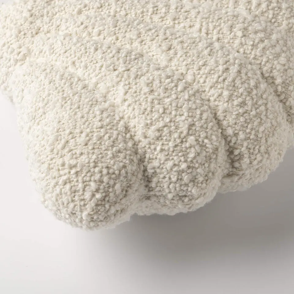 Sierkussen Julie - Snow White - 34x45 cm