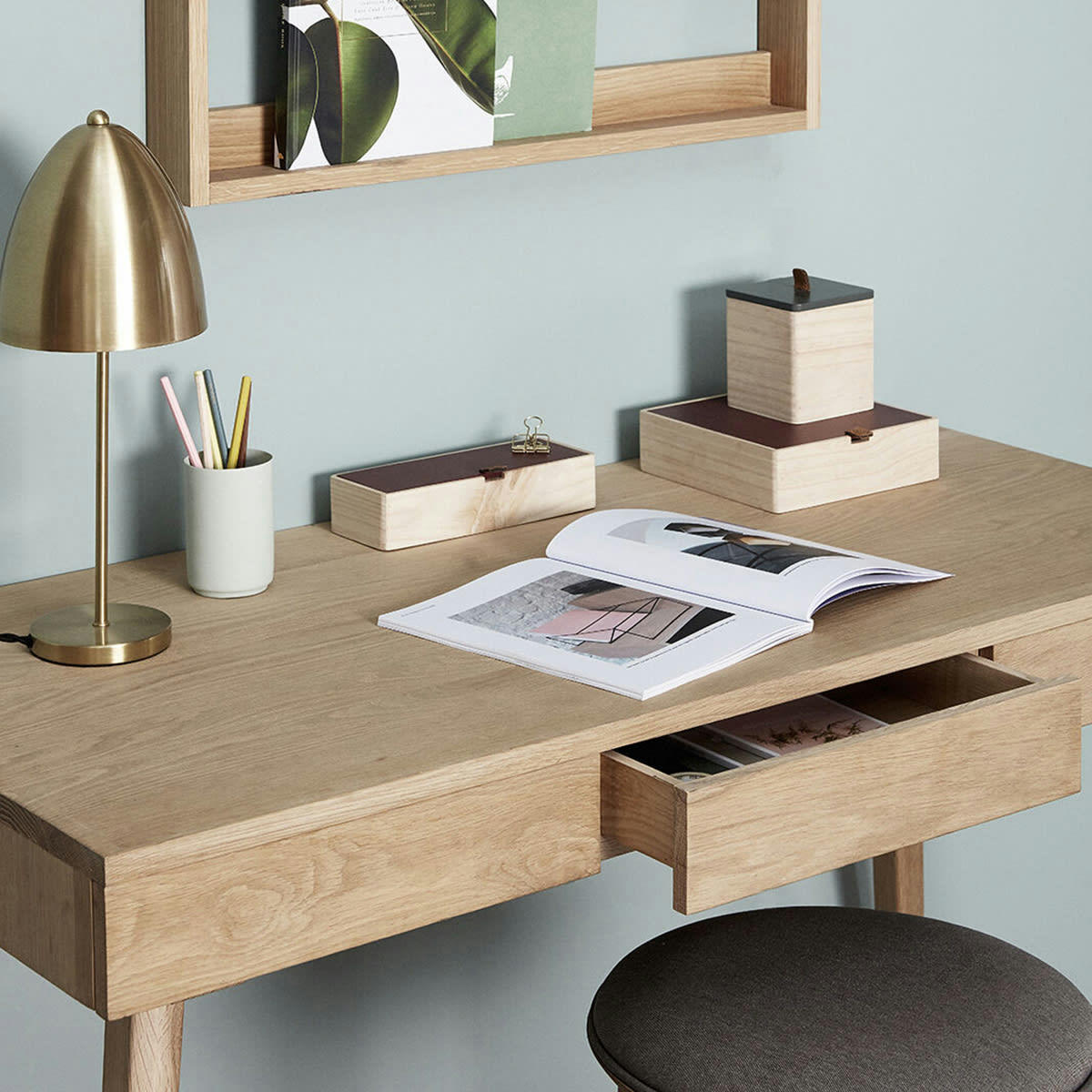 TRIPPLE - Bureau avec 3 tiroirs en chêne FSC