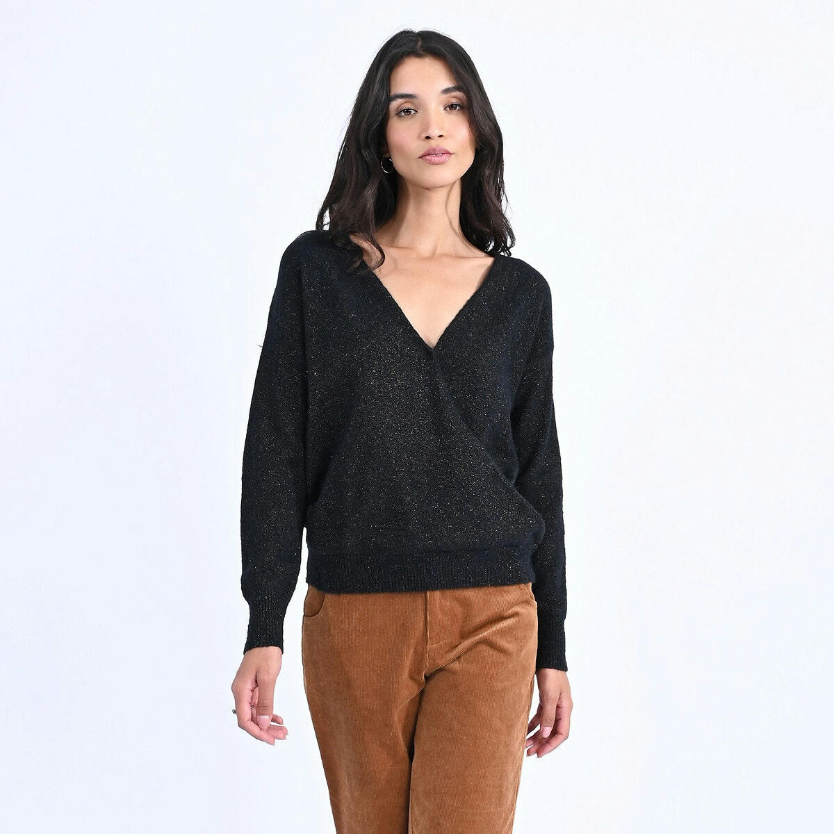 Pull  cache cœur col V