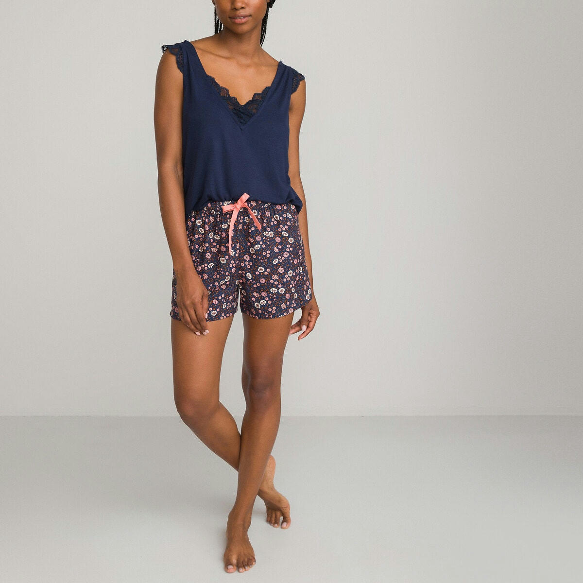 Pyjashort, détail dentelle