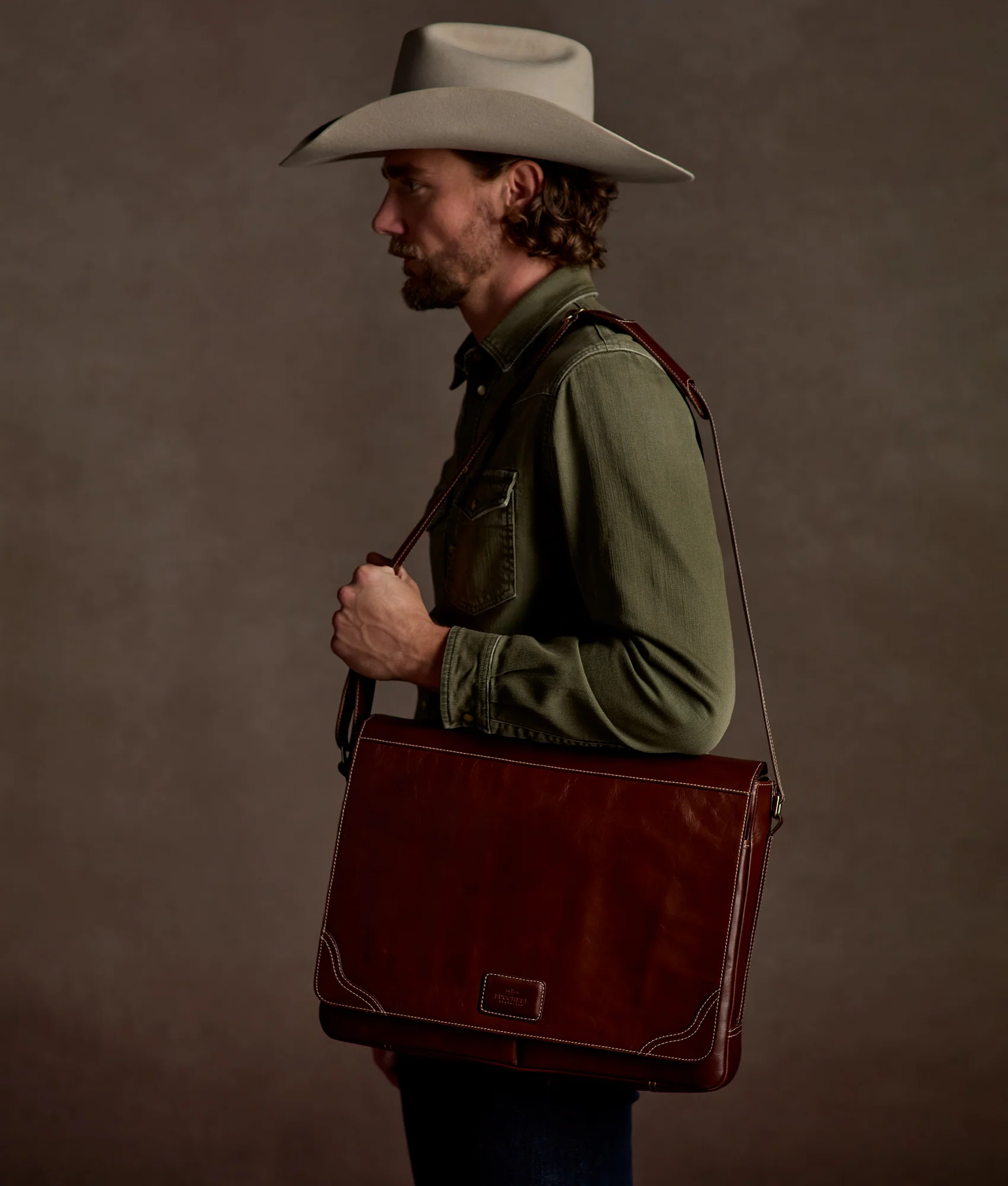 Everyday Messenger Bag - Brown