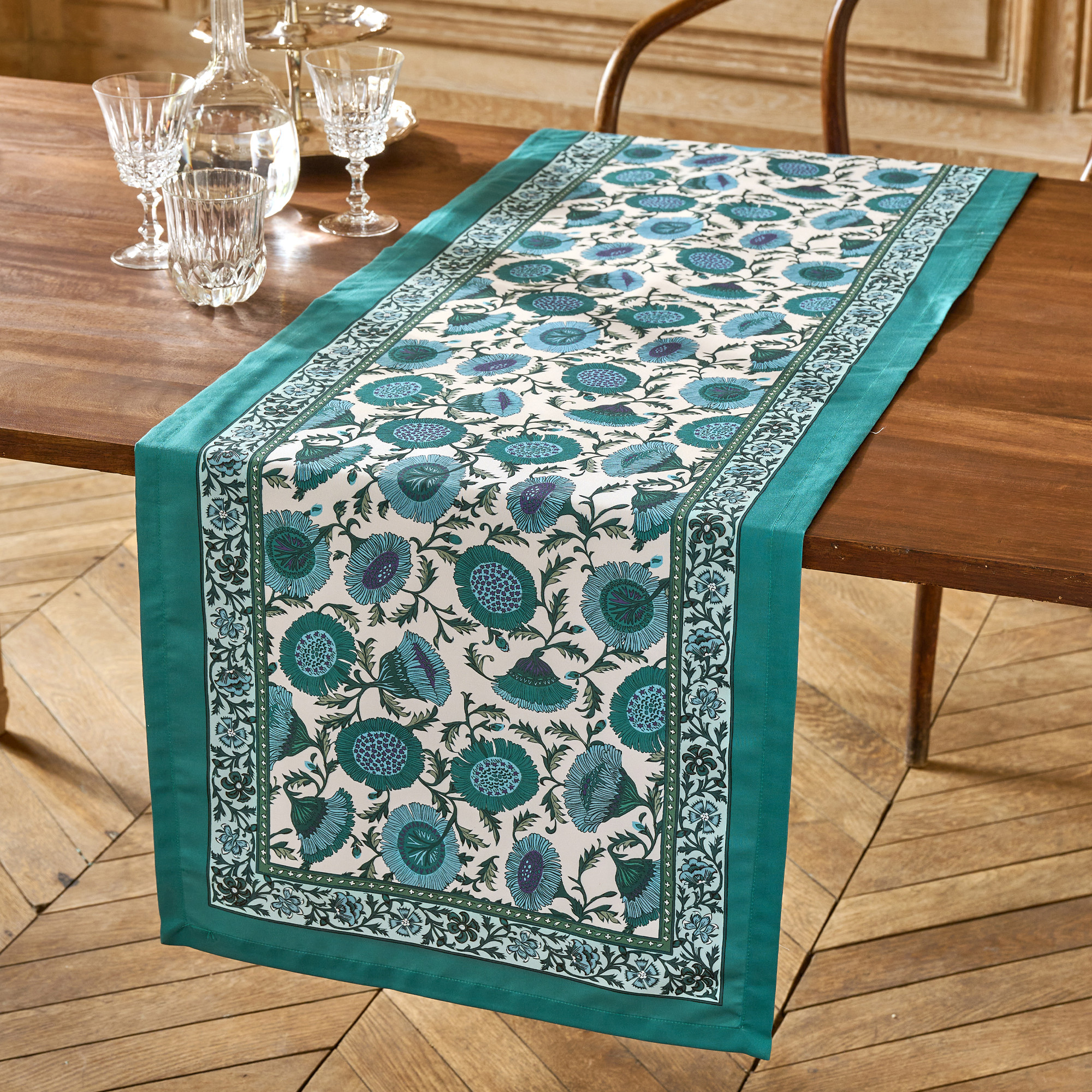 Chemin de tableGoût de Bleuet