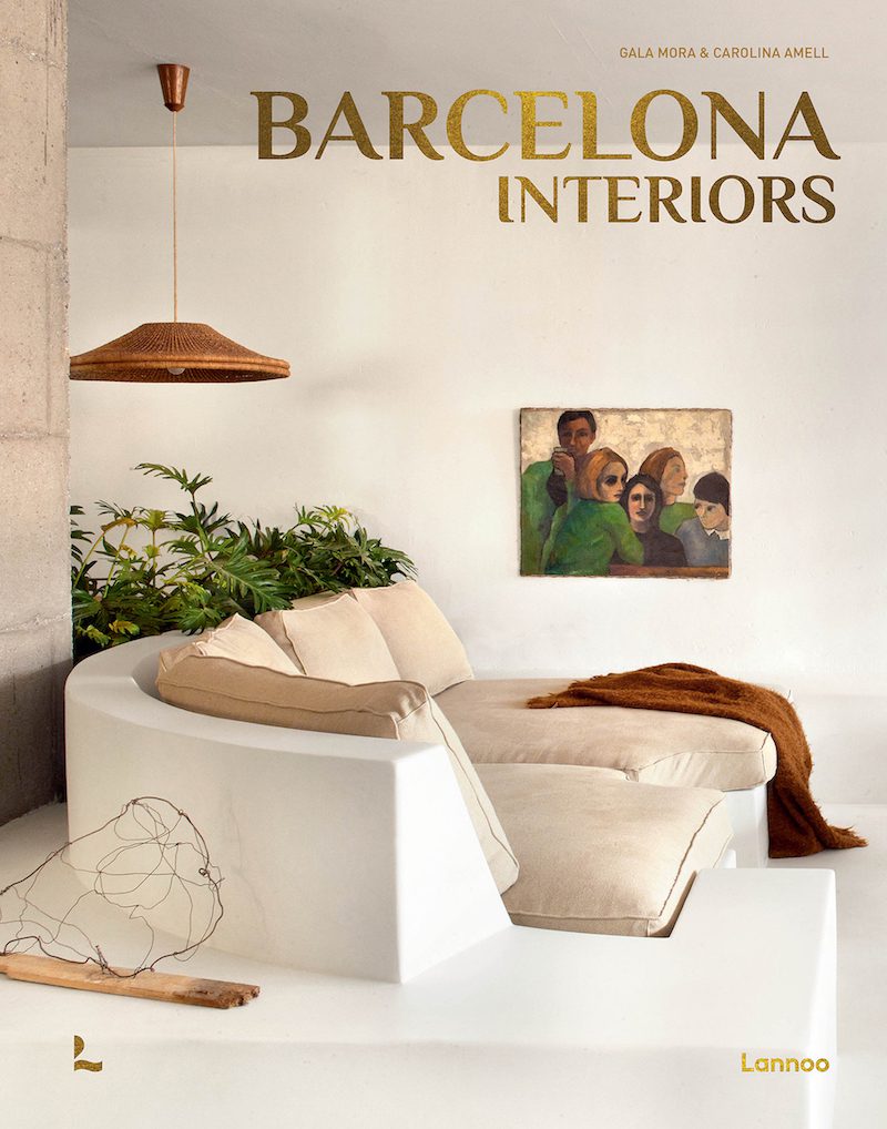 New-Mags koffietafelboek Barcelona Interiors - beige - 22.5 x 2.7 x 28.5