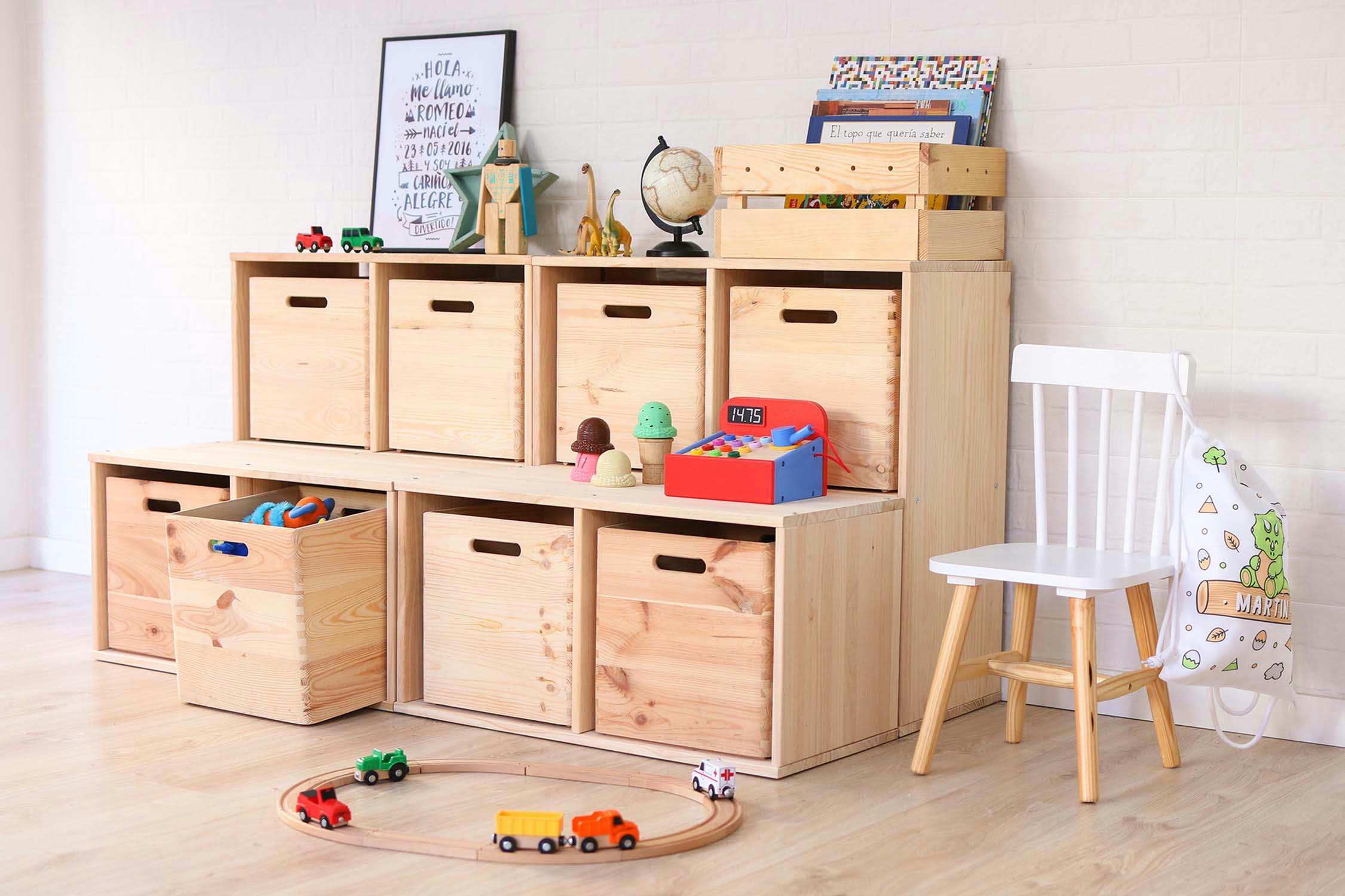 - Caisse en pin massif 30 cm