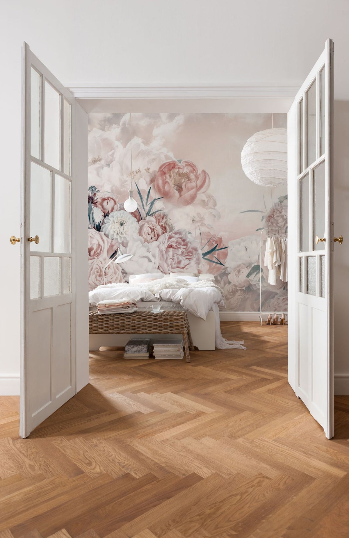 Komar fotobehang wolken en bloemen roze - 250 x 250 cm - 611196