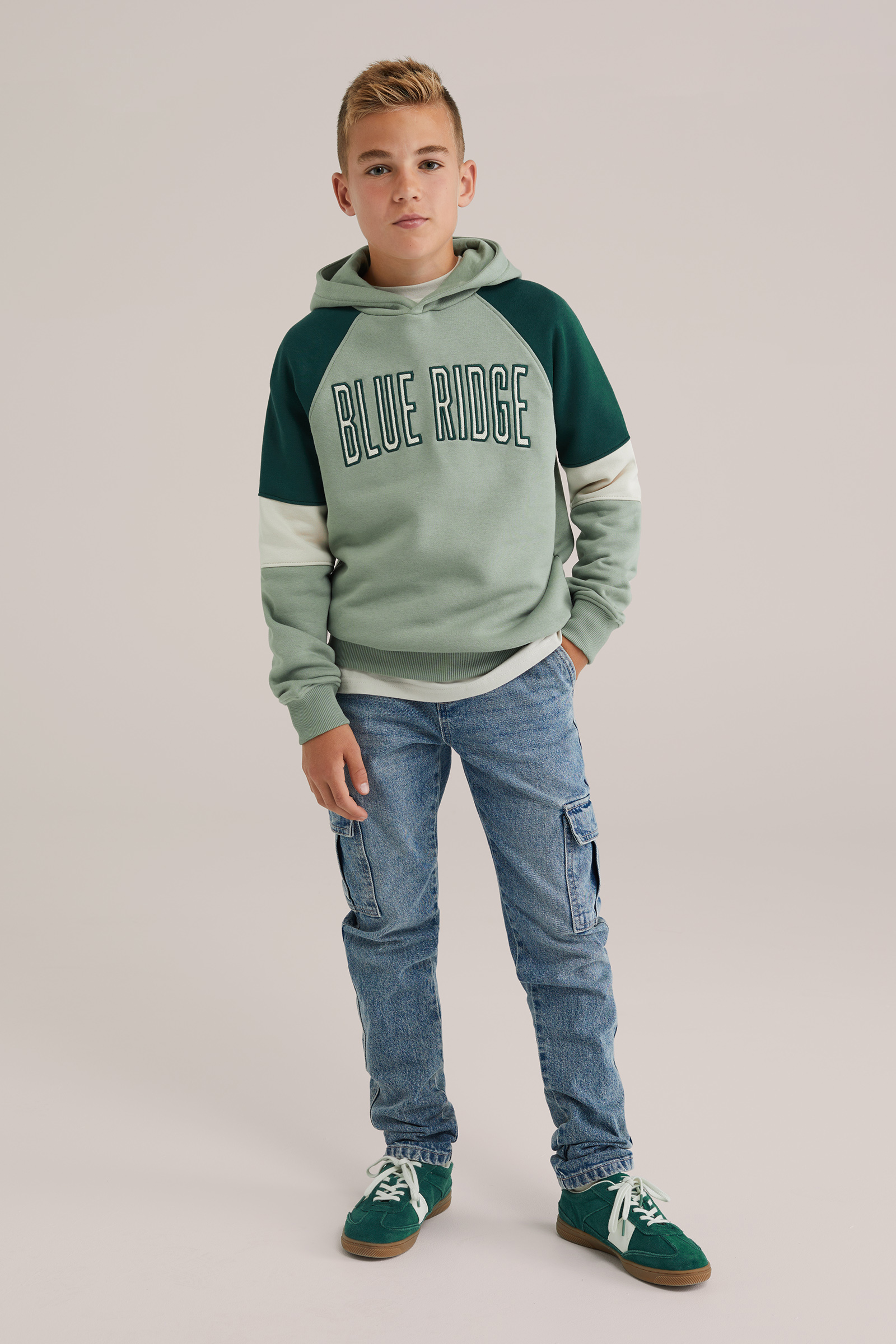 Jongens hoodie met colourblock