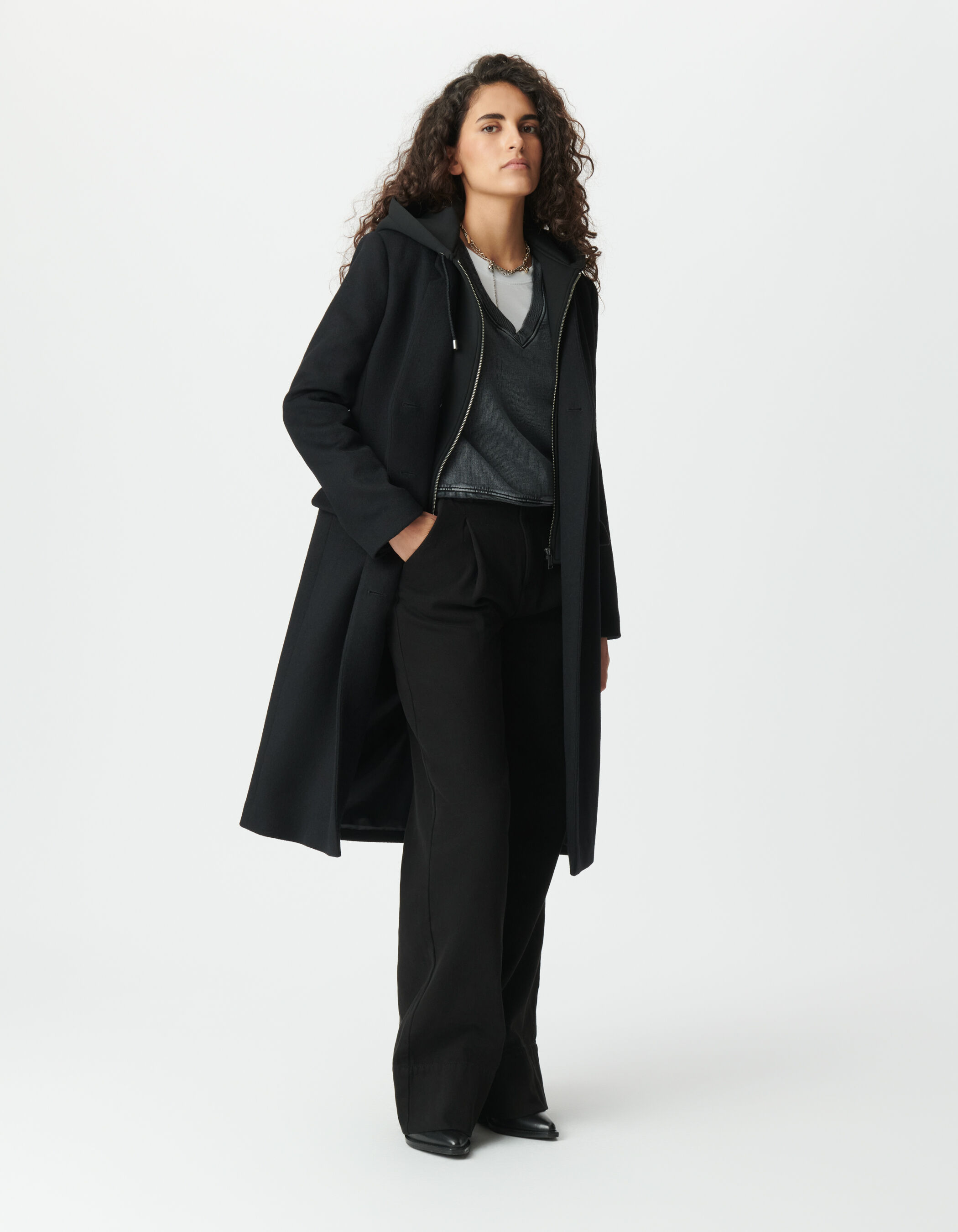 Manteau long noir parementure à capuche amovible Femme