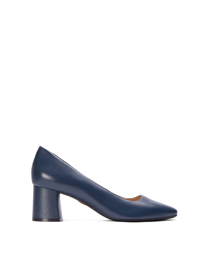 Ladies' navy blue pumps