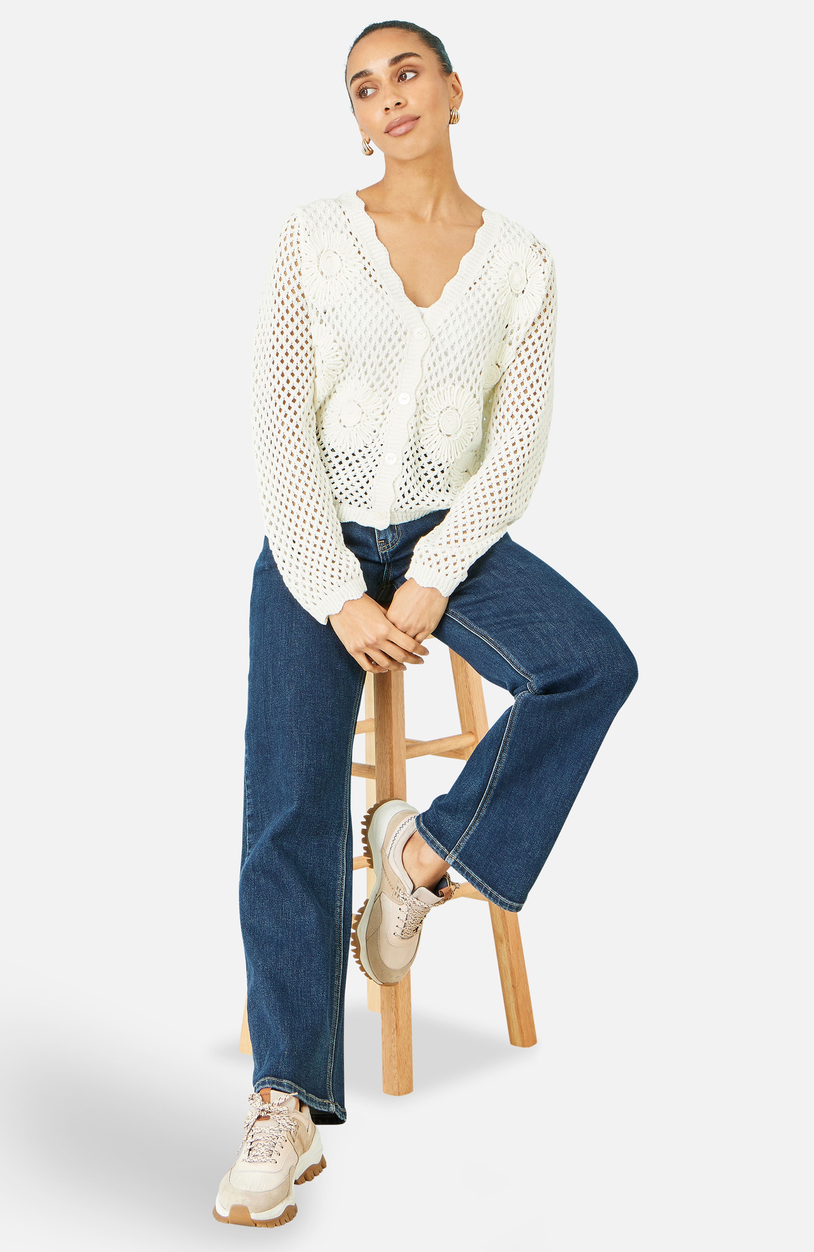 Yumi White Flower Crochet Cardigan