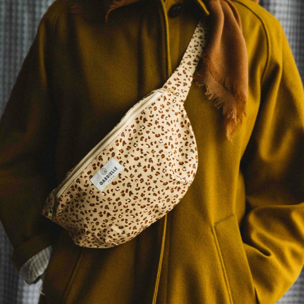 HÔTEL PARTICULIER - Sac banane en coton imprimé léopard beige 30x15x8