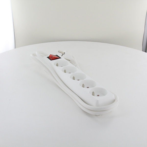Multiprise 5x16A   interrupteur - 1,5 m - blanc - Chacon