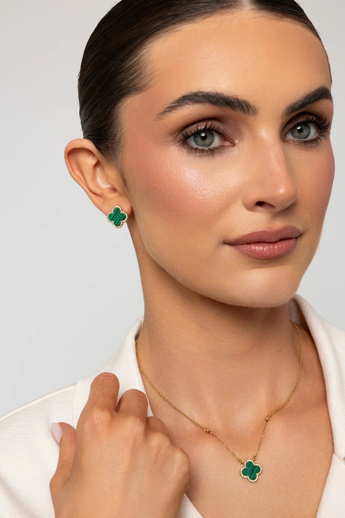 Gold Plated Green Set Clover Necklace