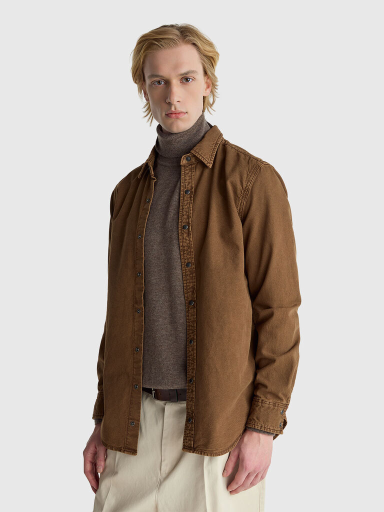 Slim fit shirt in 100% cotton