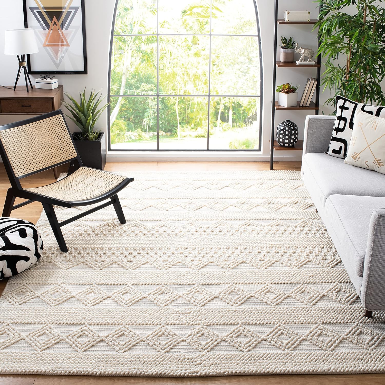 SAFAVIEH Natura Collection Area Rug - 8' x 10', Ivory, Handmade Moroccan Boho Tribal Wool & Cotton, Ideal for High Traffic Areas in Living Room, Bedroom (NAT102C)