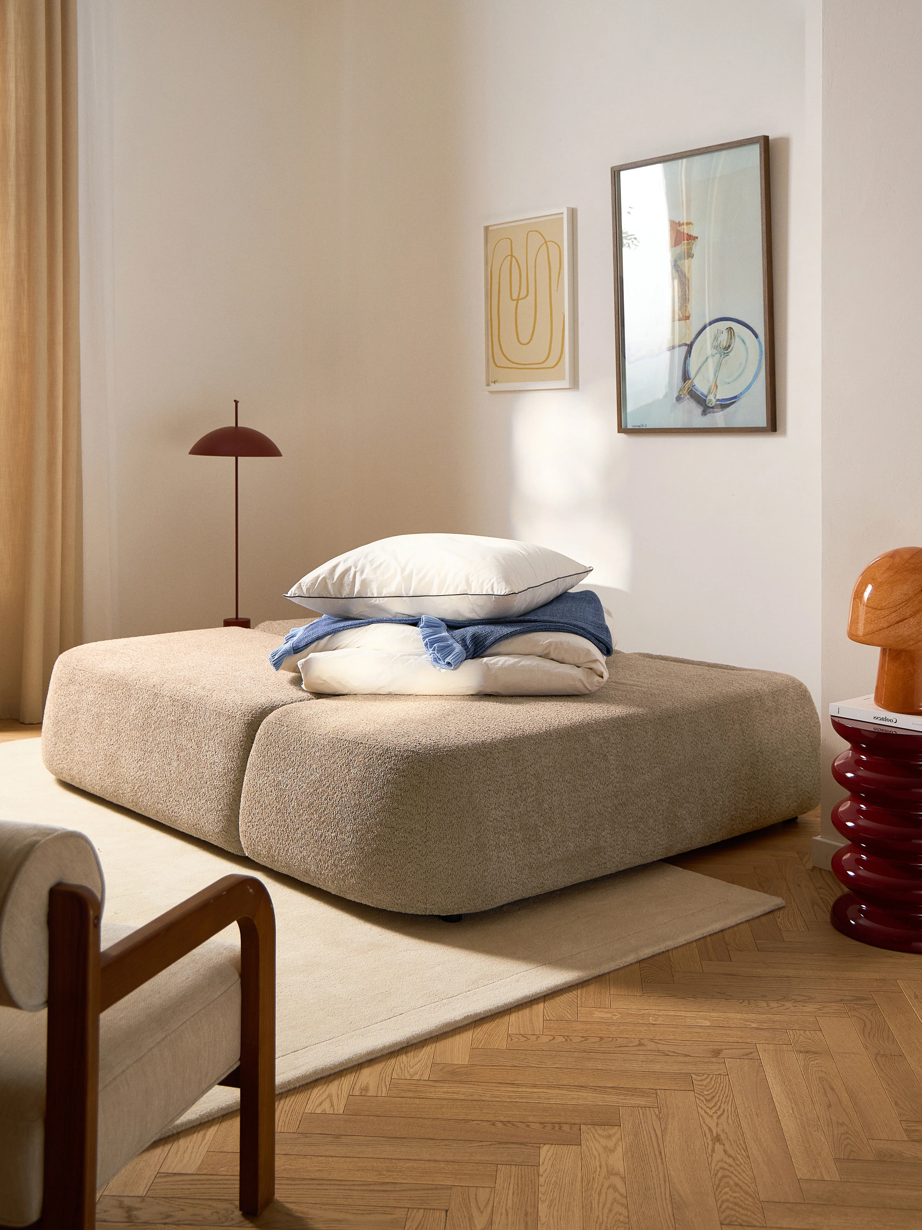 Schlafsofa Pao aus Teddy-Bouclé mit Stauraum