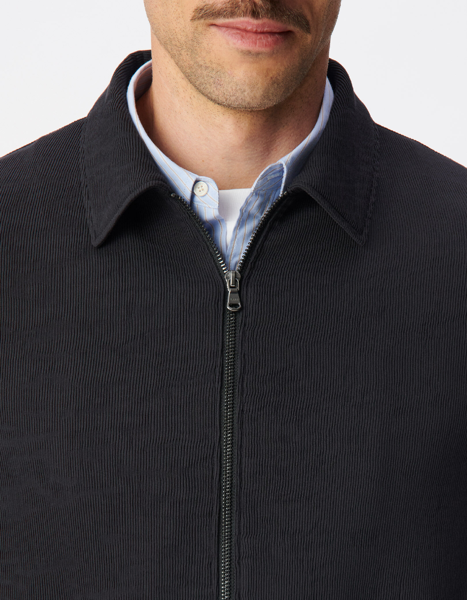 Cardigan zippé noir tissu plissé Homme