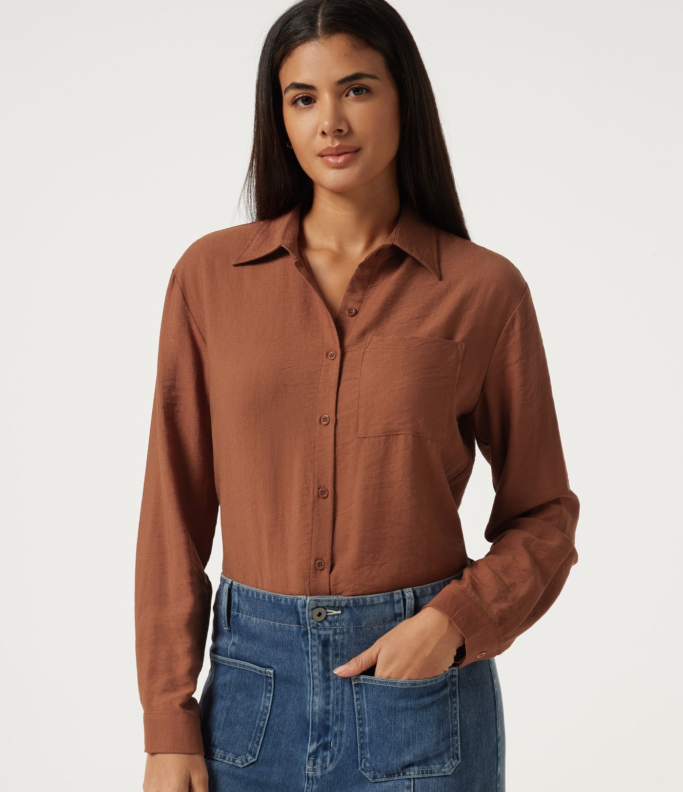 Chemise de bureau à manches longues avec poche poitrine