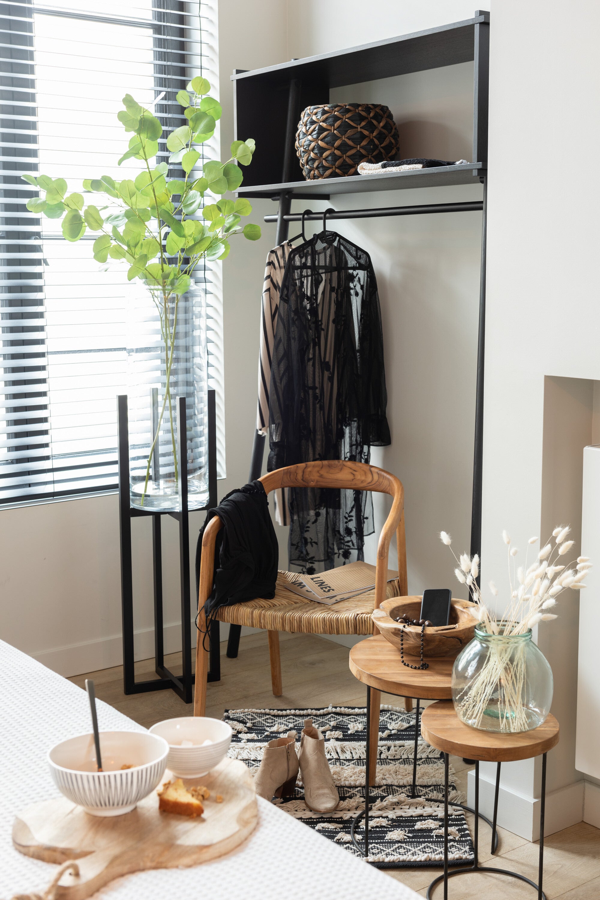 J-Line voet voor bloempot/mand - metaal - zwart - large - 95.2 cm hoog