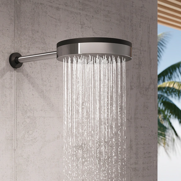 Design-Kopfbrause mit Brausearm, chrom/schwarz matt, wassersparend