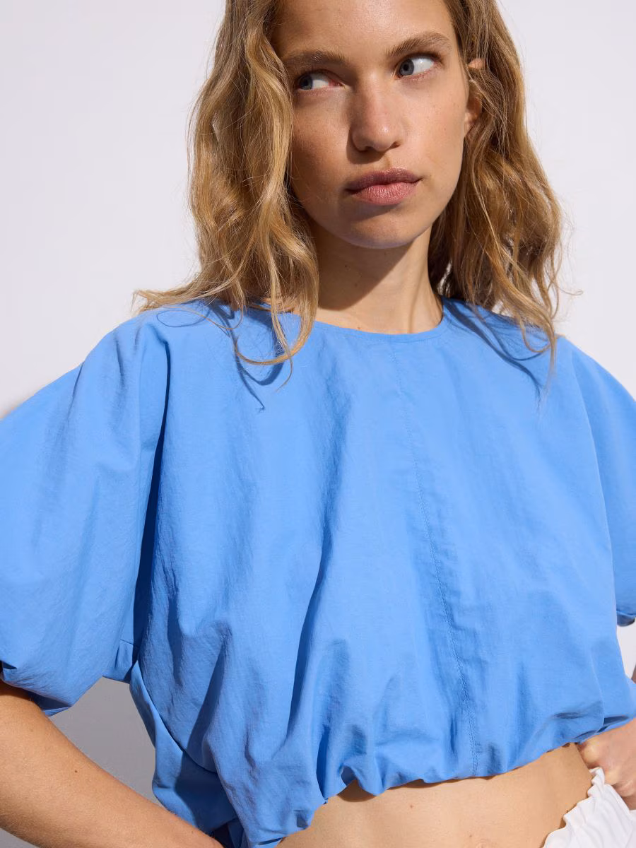 Cropped Blouse With Puff Sleeves