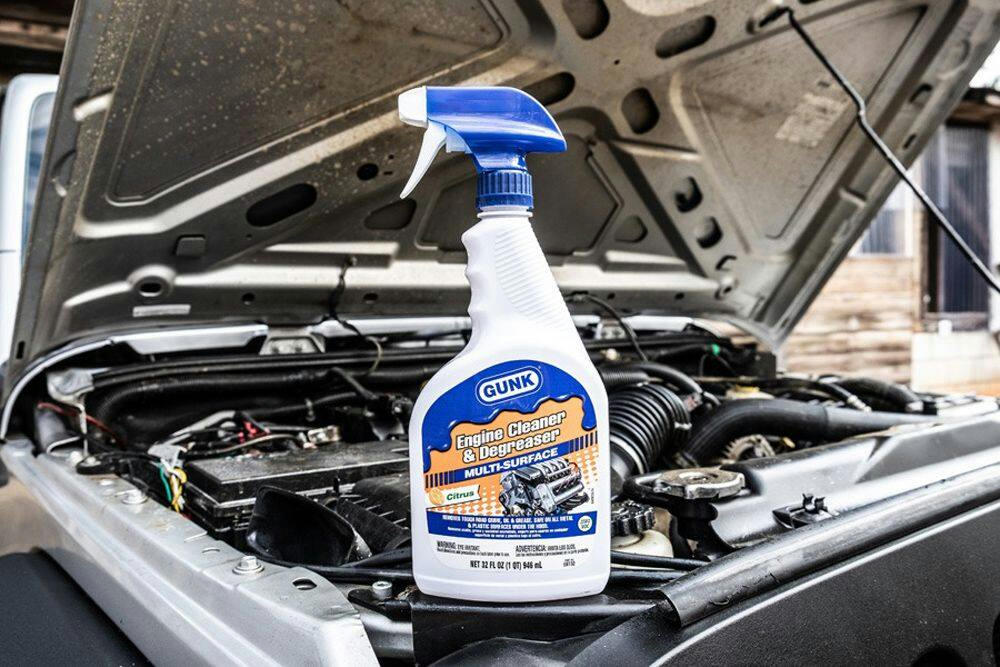 GUNK Multi-Surface Engine Cleaner & Degreaser with Trigger Spray, 946-mL