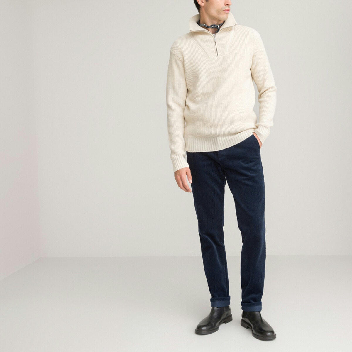 Pantalon chino regular en velours