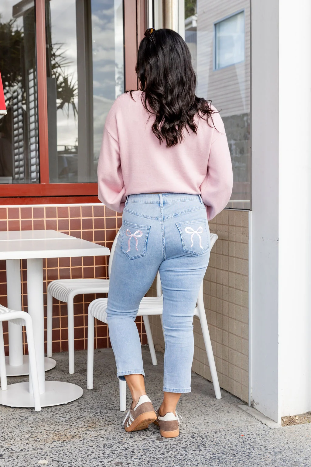 Viva Cropped Jean in Light Blue with Bow Embroidery