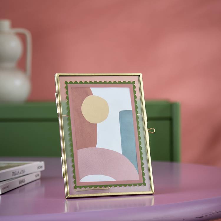 Habitat Green & Pink Scallop Metal Picture Frame - 4x6"