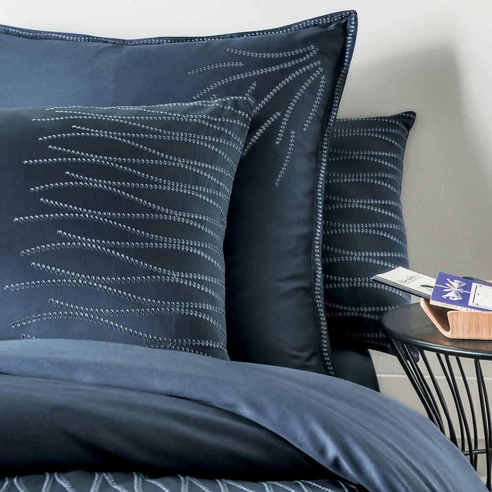 ONDES BLEU NUIT - Taie d'oreiller  satin de coton 120 fils/cm² bleu 65x65