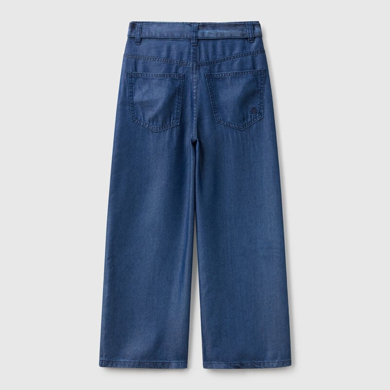 Wide fit jeans with sash