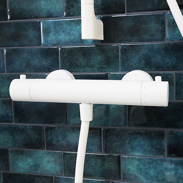 Mitigeur douche thermostatique blanc Essebagno Luisa